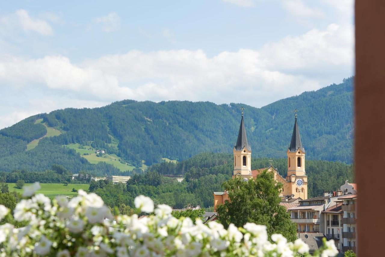 Hotel Goldene Rose Brunico Exterior foto