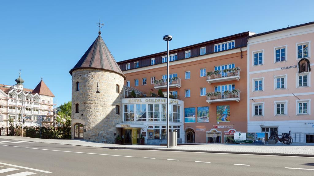 Hotel Goldene Rose Brunico Exterior foto